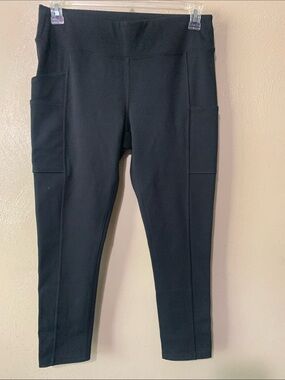 Carhartt size M Black Leggings with Side Utility Pocket and Logo Tag
